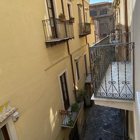 Quattro Canti Suite Palermo Luaran gambar