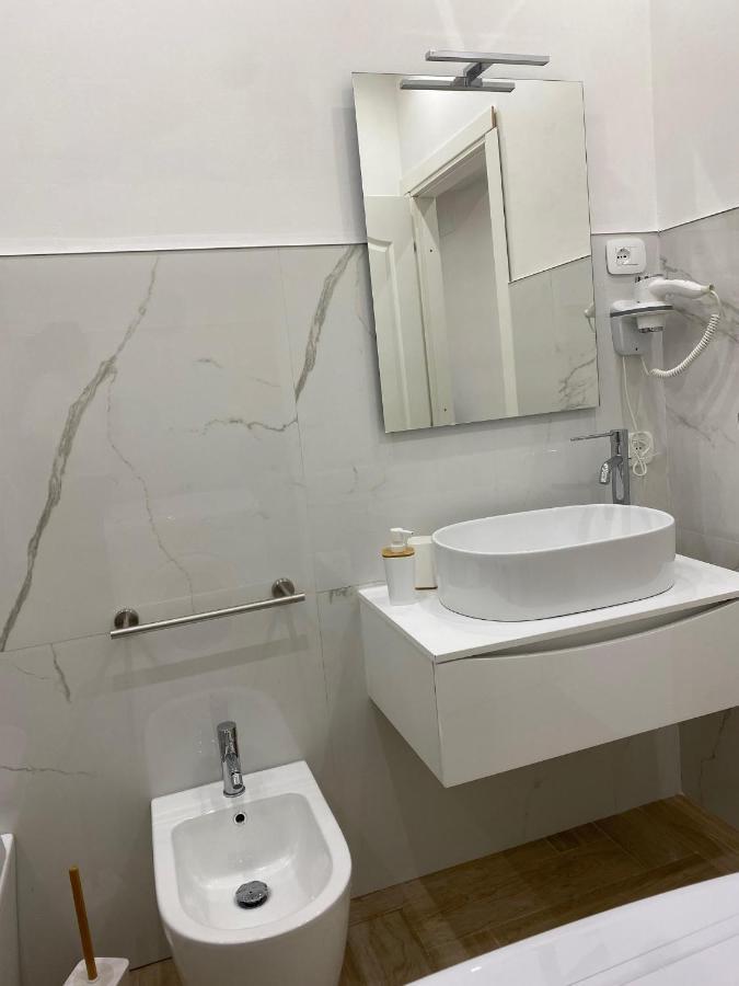 Quattro Canti Suite Palermo Luaran gambar